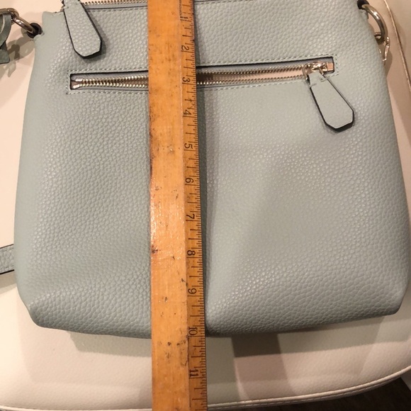 Guess Handbag - Picture 1 of 9